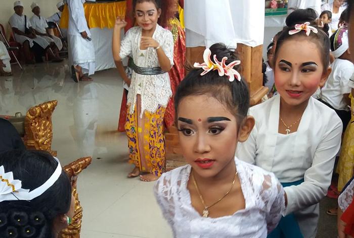 Children with Frangipani