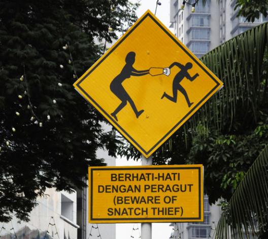 road-sign-snatch-theft
