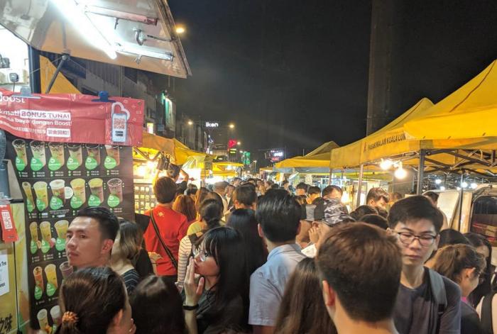 taman-night-market