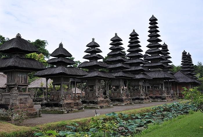 Pura Taman Ayun